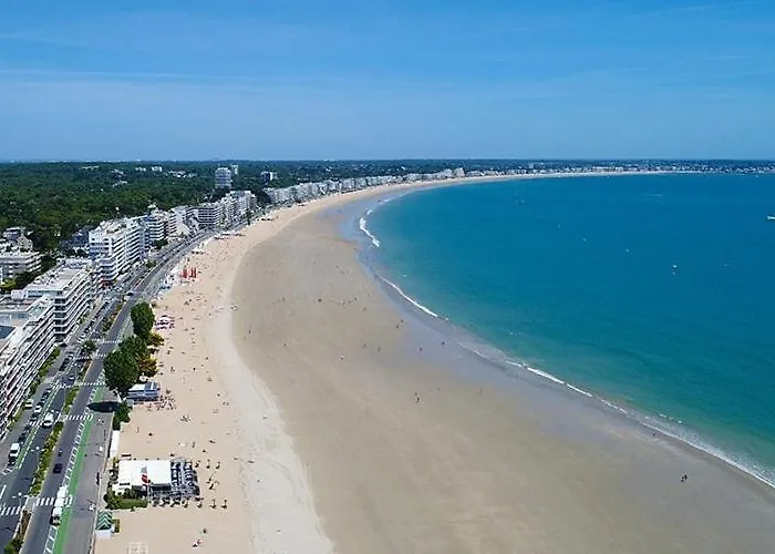 Holiday home Le Logis De - Maison Climatisee Piscine La Baule-Escoublac